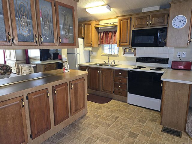 14041 SE 126th Boulevard 62, Okeechobee, FL 34974