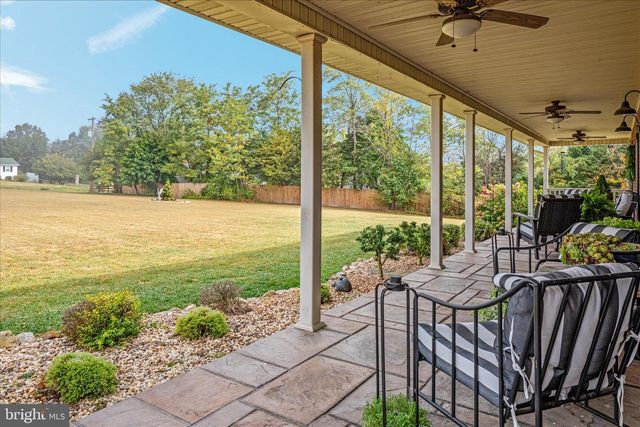 2050 BACK RD, Woodstock, VA 22664