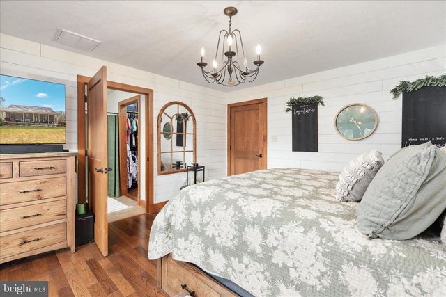 2050 BACK RD, Woodstock, VA 22664