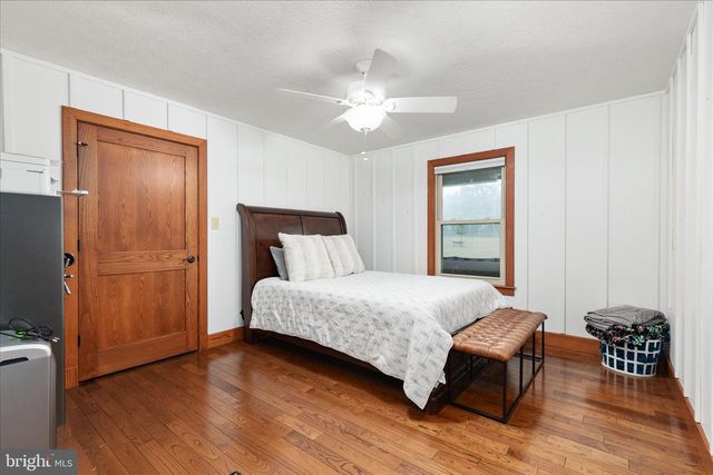 2050 BACK RD, Woodstock, VA 22664