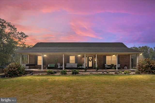 2050 BACK RD, Woodstock, VA 22664