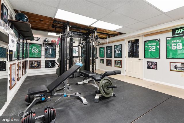 2050 BACK RD, Woodstock, VA 22664