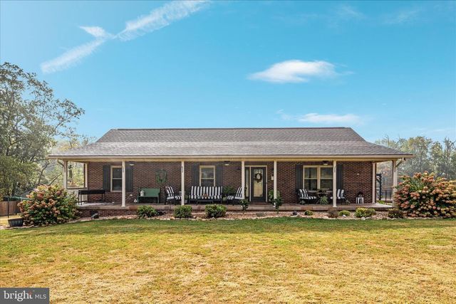 2050 BACK RD, Woodstock, VA 22664