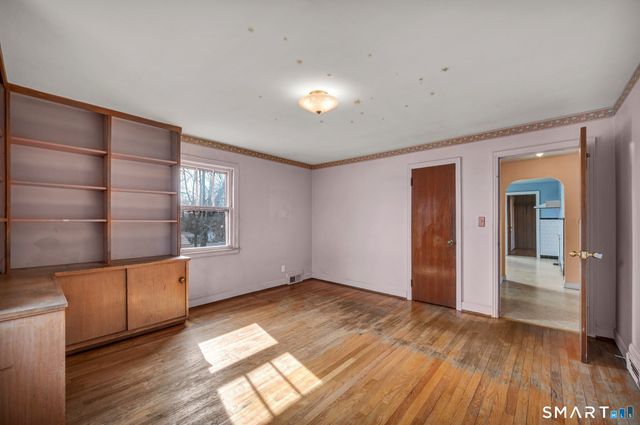 46 Meriden Avenue, Meriden, CT 06451