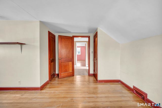 46 Meriden Avenue, Meriden, CT 06451