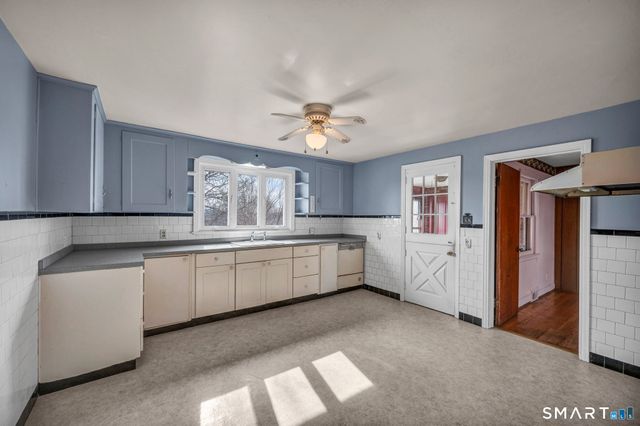 46 Meriden Avenue, Meriden, CT 06451