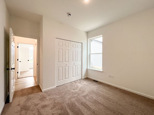 1731 S 5TH Street, Eldridge, IA 52748