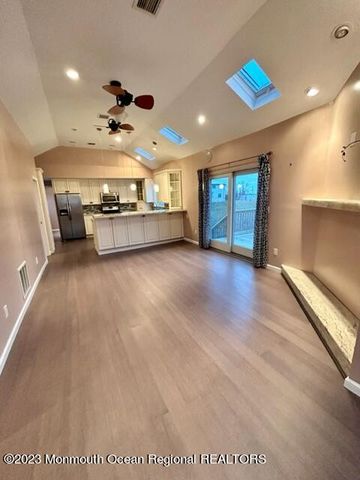 403 Cedar Avenue, Leonardo, NJ 07737