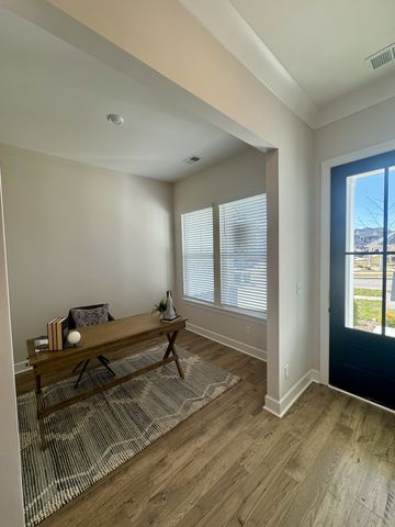 460 Buckwood Avenue, W, Thompsons Station, TN 37179