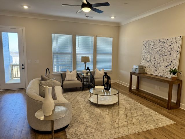 460 Buckwood Avenue, W, Thompsons Station, TN 37179