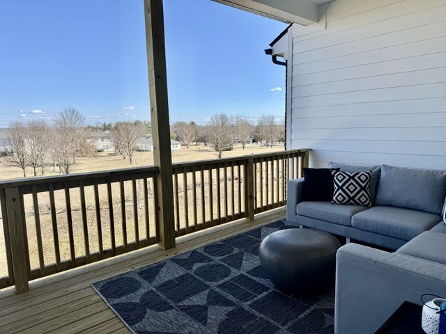 460 Buckwood Avenue, W, Thompsons Station, TN 37179