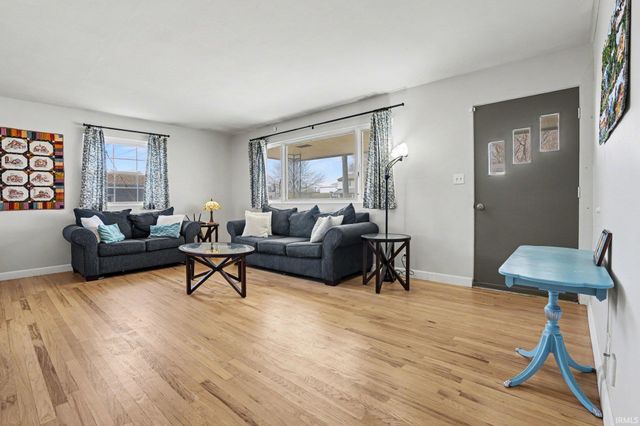 2514 Edison Road, South Bend, IN 46615