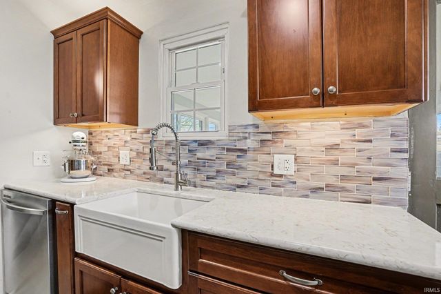 2514 Edison Road, South Bend, IN 46615