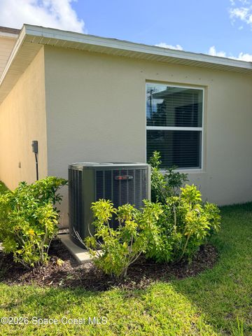 1212 Canfield Circle SE, Palm Bay, FL 32909