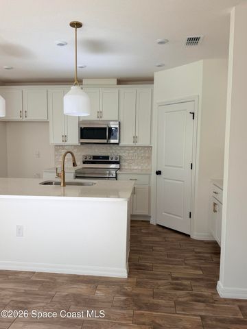 1212 Canfield Circle SE, Palm Bay, FL 32909