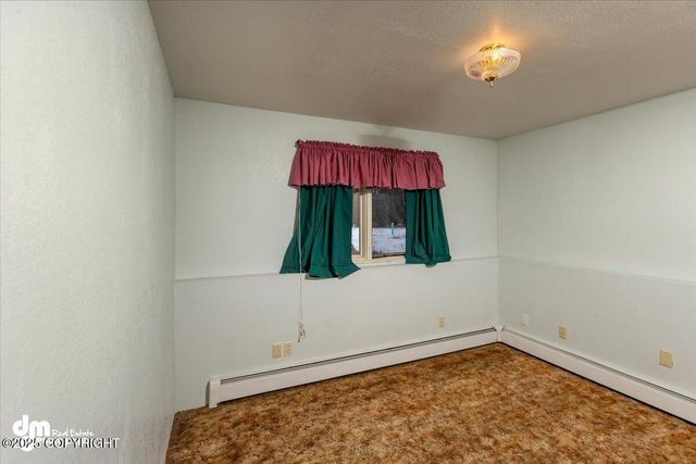 3700 De Armoun Road, Anchorage, AK 99516