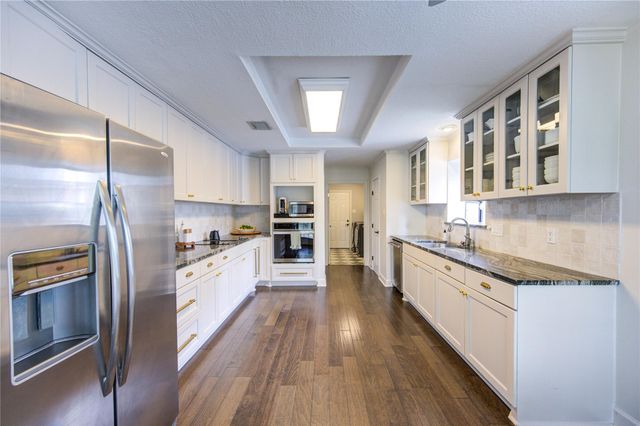 7727 Heathrow Lane, Spring, TX 77379