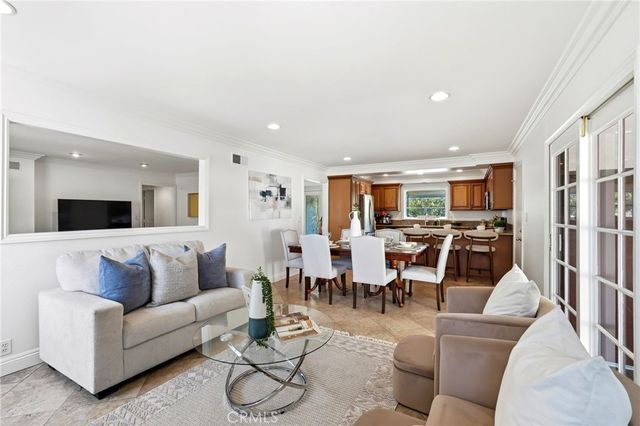 1110 E Meats Avenue, Orange, CA 92865