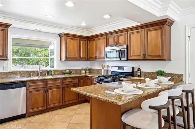 1110 E Meats Avenue, Orange, CA 92865