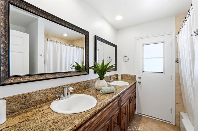 1110 E Meats Avenue, Orange, CA 92865