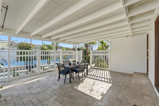 1110 E Meats Avenue, Orange, CA 92865