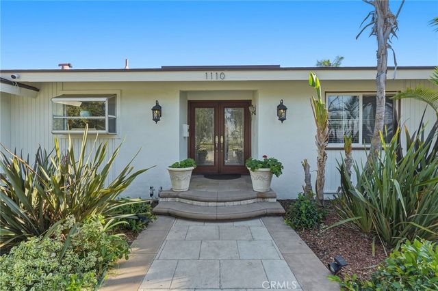 1110 E Meats Avenue, Orange, CA 92865