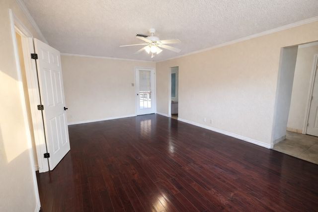 414 Jo Aynn Circle, Bonham, TX 75418