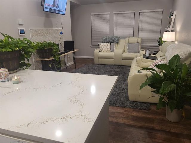 808 Russet Valley DR, Cedar Park, TX 78613