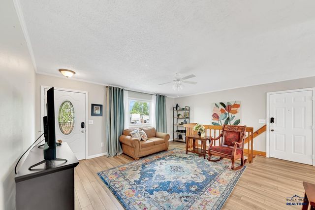 4615 MEADOWLAND DR, Rapid City, SD 57703