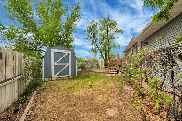 4615 MEADOWLAND DR, Rapid City, SD 57703