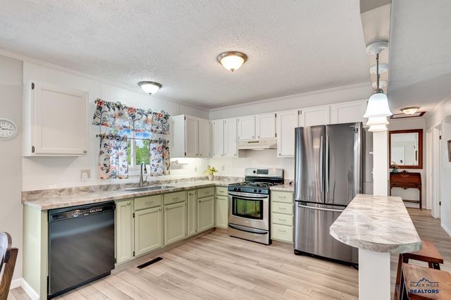 4615 MEADOWLAND DR, Rapid City, SD 57703