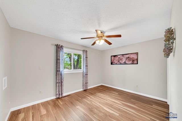 4615 MEADOWLAND DR, Rapid City, SD 57703