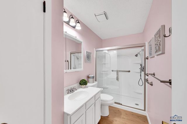 4615 MEADOWLAND DR, Rapid City, SD 57703