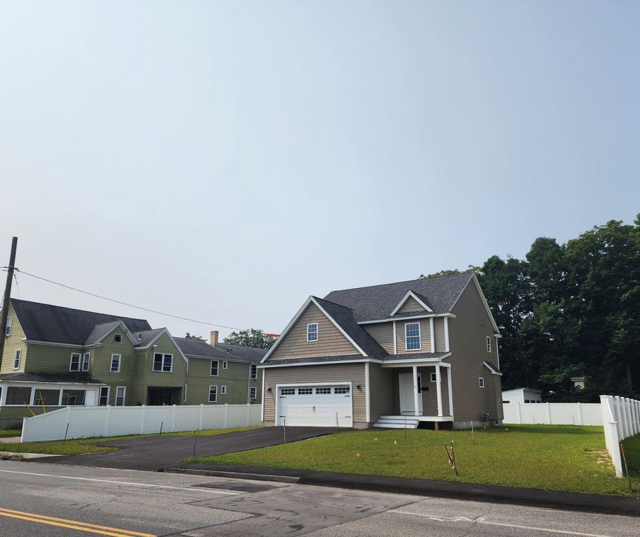 21 Library Street, Hudson, NH 03051
