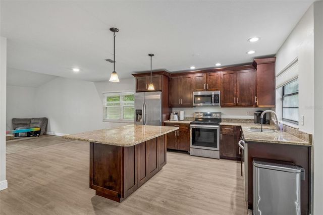 16507 CRANWOOD PLACE, Tampa, FL 33618
