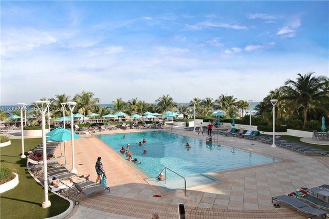 100 Lincoln Road 420, Miami Beach, FL 33139