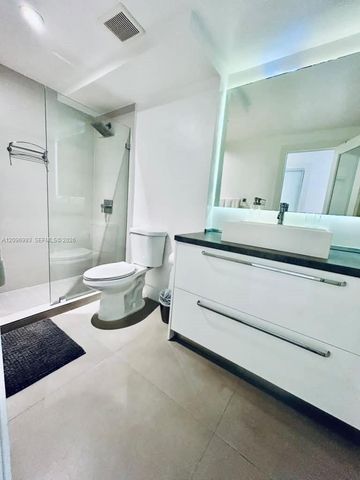 100 Lincoln Road 420, Miami Beach, FL 33139