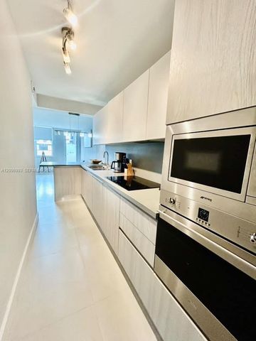 100 Lincoln Road 420, Miami Beach, FL 33139