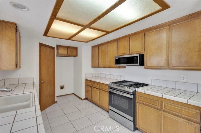 13910 Rincon, Apple Valley, CA 92307