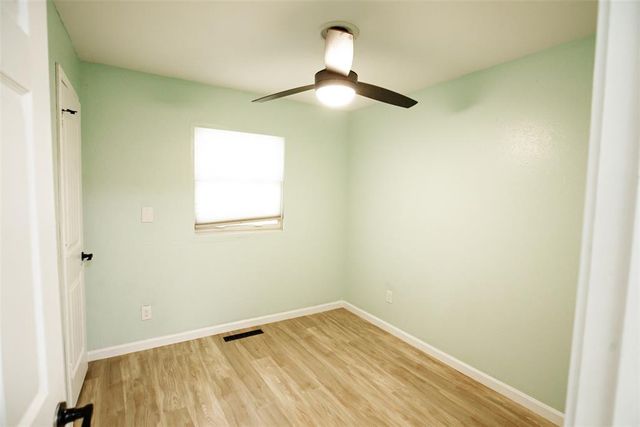 125 NE 11th Street, Moore, OK 73160