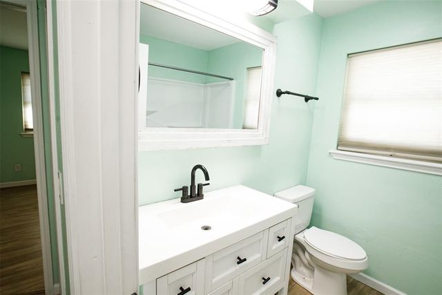 125 NE 11th Street, Moore, OK 73160