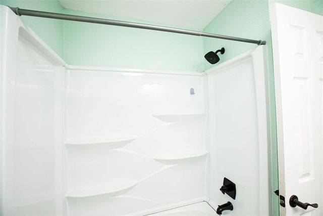 125 NE 11th Street, Moore, OK 73160