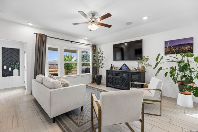 528 Dalton Cove, Cibolo, TX 78108