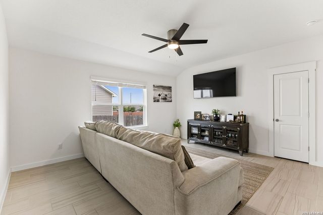 528 Dalton Cove, Cibolo, TX 78108