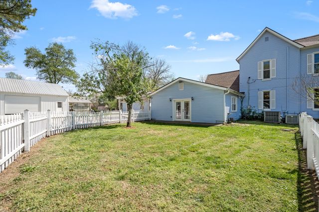 202 High Street, Bell Buckle, TN 37020