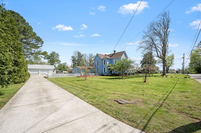 202 High Street, Bell Buckle, TN 37020