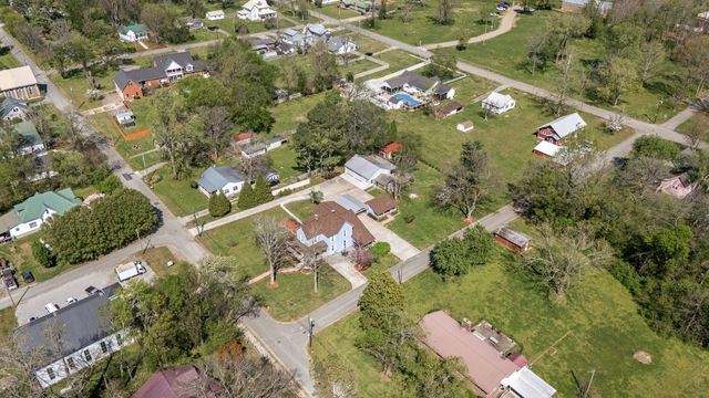 202 High Street, Bell Buckle, TN 37020