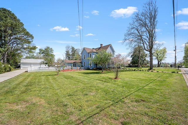 202 High Street, Bell Buckle, TN 37020