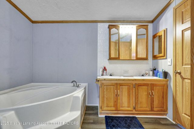 1987 W Isabella Road, Midland, MI 48640