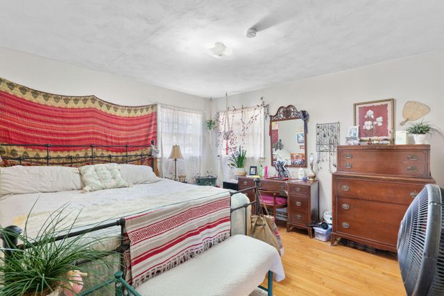 707 N Lone Pine Avenue, Springfield, MO 65802